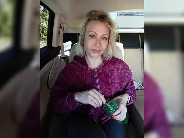 Offline Alenkahot on BongaCams