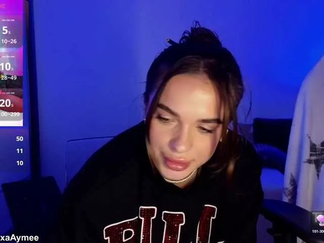 Offline AlexaAimee on BongaCams