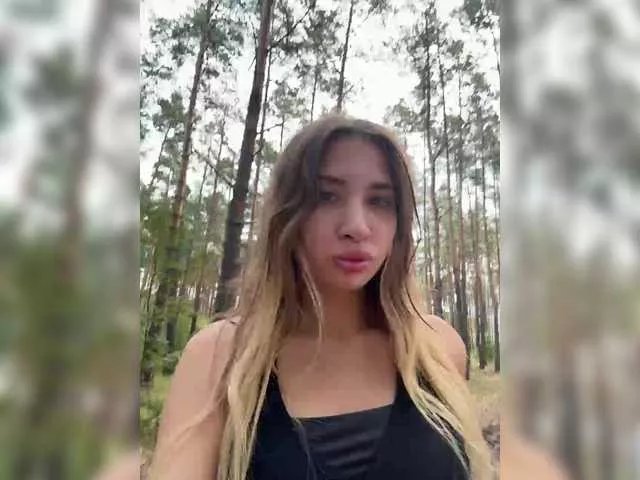 Freechat alizii on BongaCams