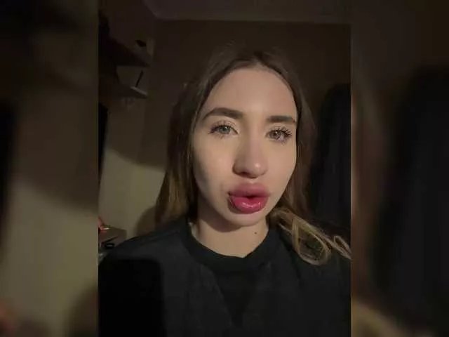 Freechat alizii on BongaCams