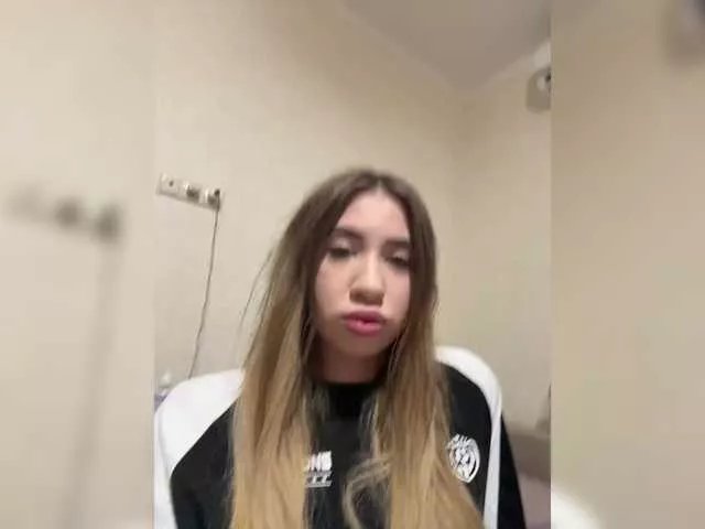 Freechat alizii on BongaCams