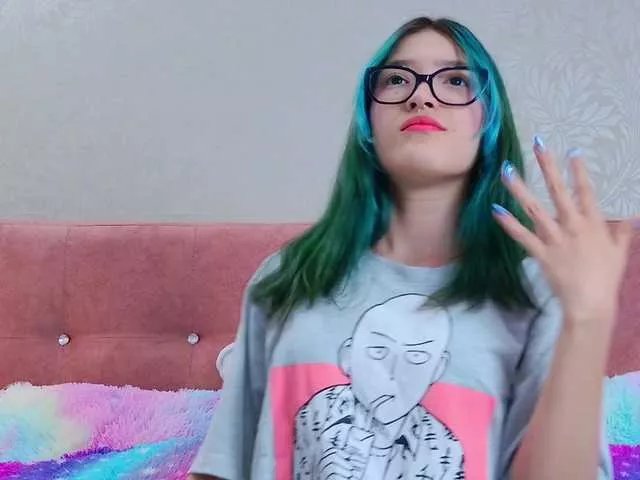 Offline AlliciaKim on BongaCams