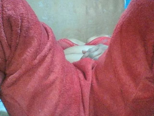 Offline Amanah on BongaCams