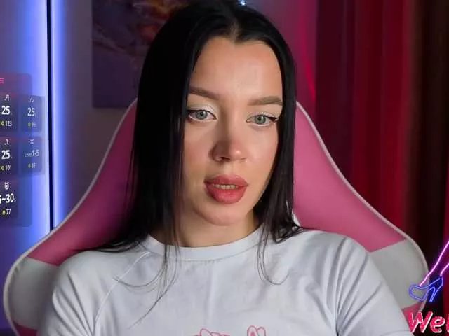 Offline AmeliaSonk on BongaCams