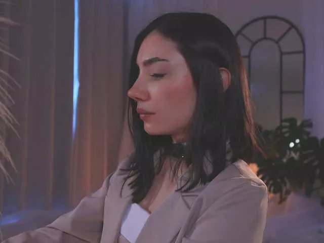 Offline AmyArmstrong on BongaCams