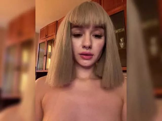 Offline AnnaSissi on BongaCams