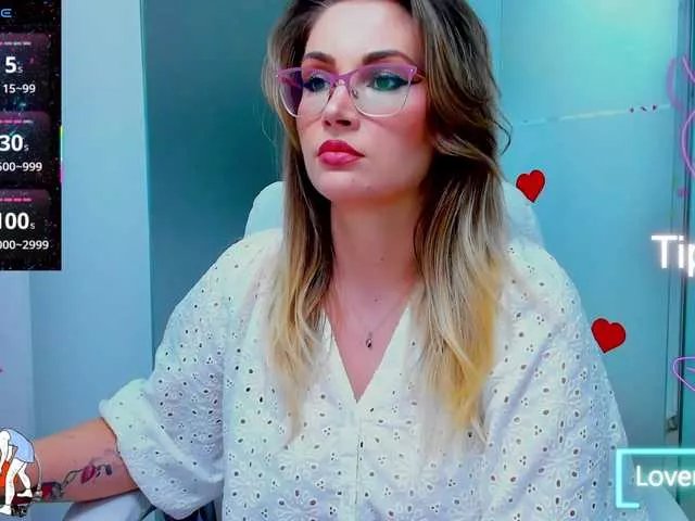 Freechat anyarosses on BongaCams