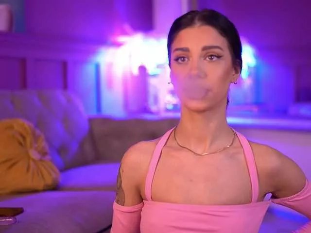 Freechat ArinaRhodes on BongaCams