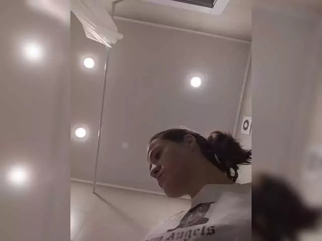 Offline Bogina2 on BongaCams