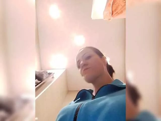 Offline Bogina2 on BongaCams