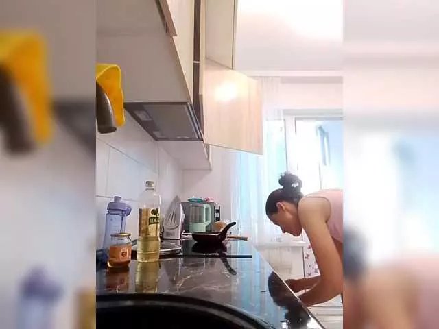 Offline Bogina2 on BongaCams