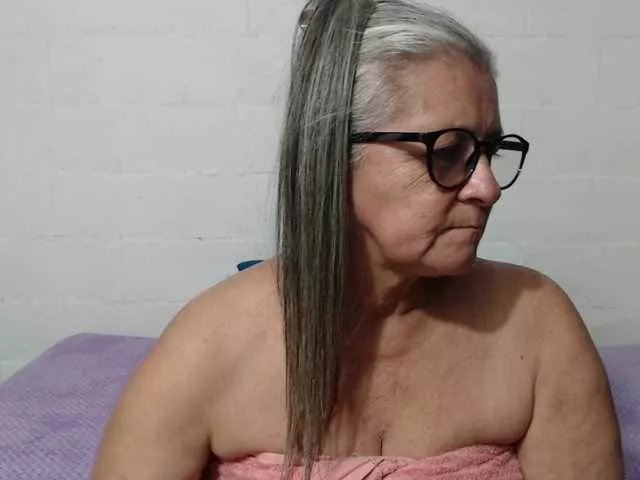Freechat candy-mature on BongaCams