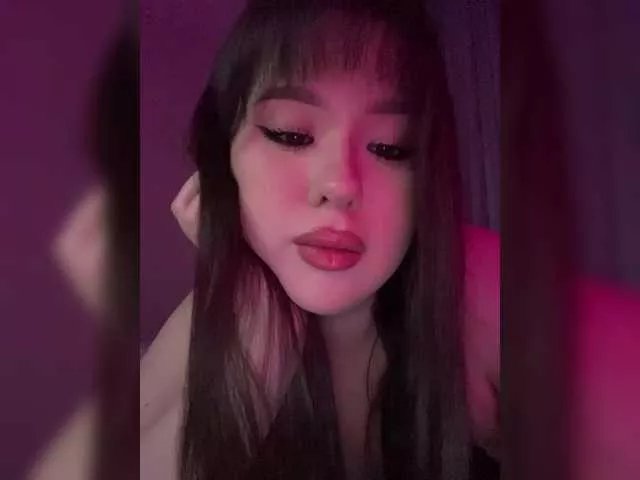 Offline CateLong on BongaCams