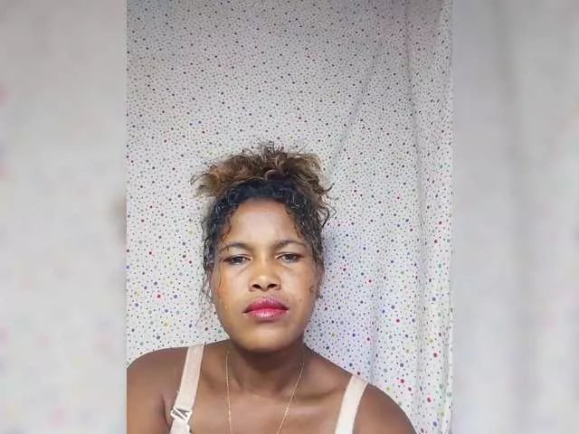 Offline chaimah on BongaCams