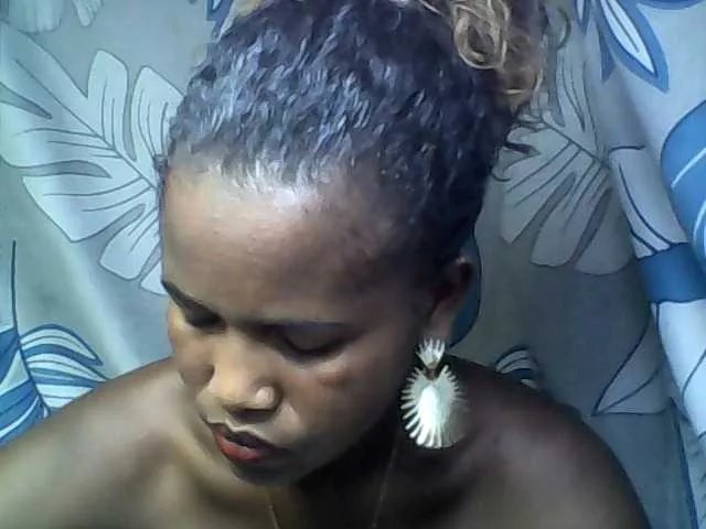 Offline chaimah on BongaCams