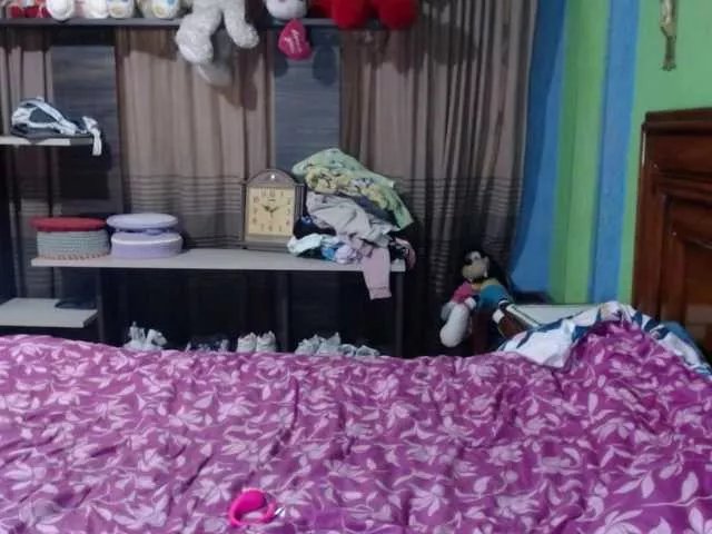 Offline Charlizetheron1 on BongaCams