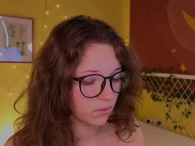 Offline CherryLea on BongaCams