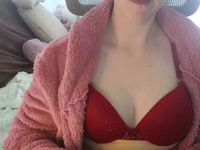 Freechat CreamyWoman on BongaCams