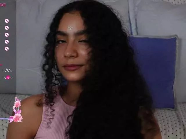 Offline curlysexi on BongaCams