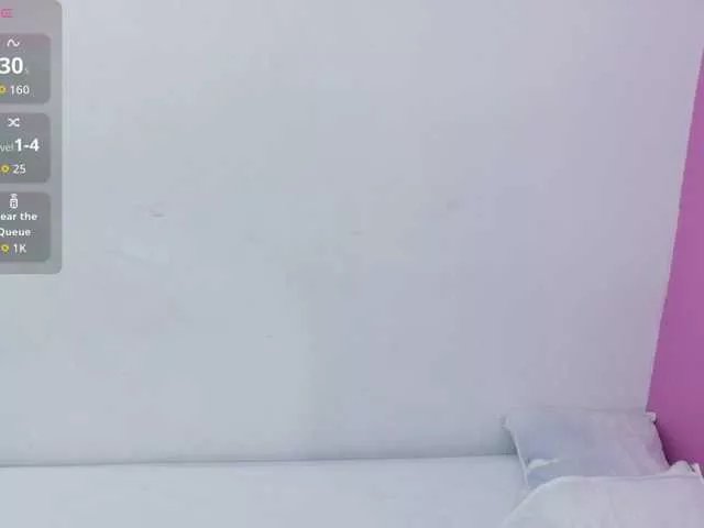 Offline curvybrunnett on BongaCams