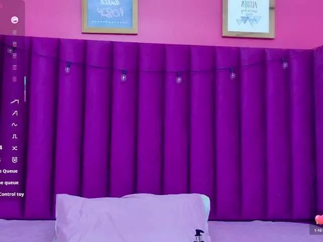 Freechat cutepetitee on BongaCams