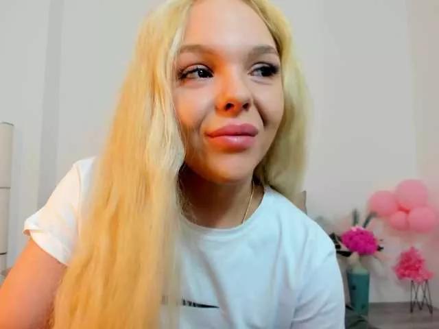 DaisyAbby on BongaCams 