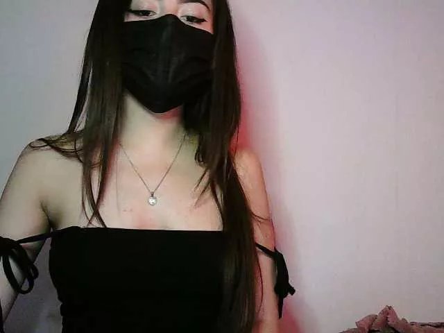 Offline ElenaV5 on BongaCams