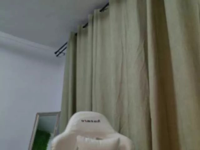 Offline EmilyxJames on BongaCams