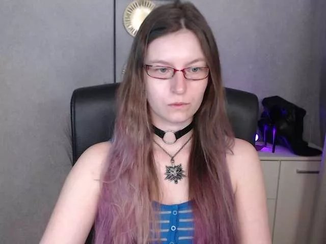 EmmaHeart on BongaCams 