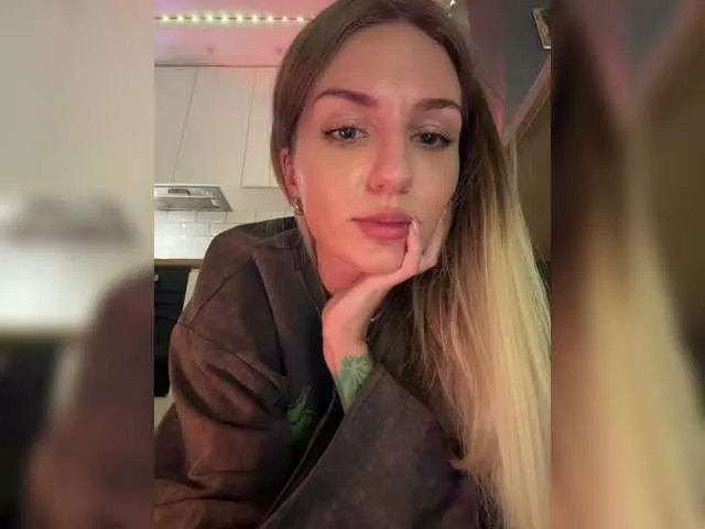 Offline EnlivenLuv on BongaCams