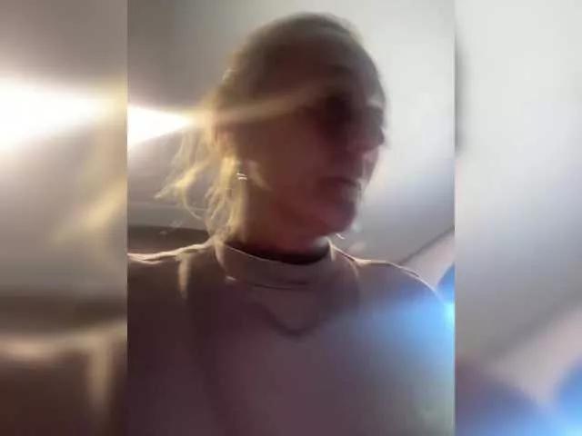 Esagee on BongaCams 