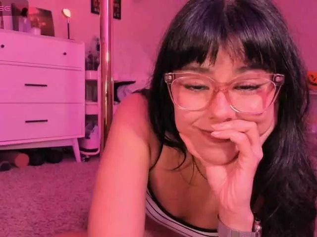 Offline EveeLuna on BongaCams