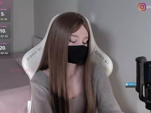 Freechat Evo4kaStorm on BongaCams