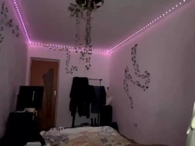 Offline EvonneHeally on BongaCams