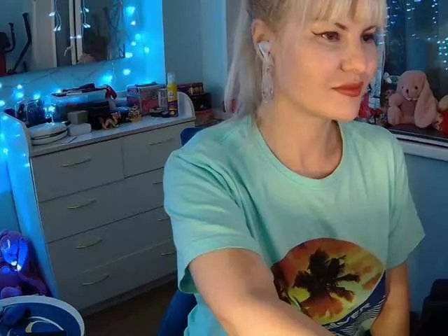 Offline GlamourAsmr on BongaCams