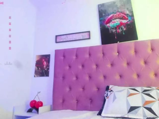 Offline Greicy-wish on BongaCams