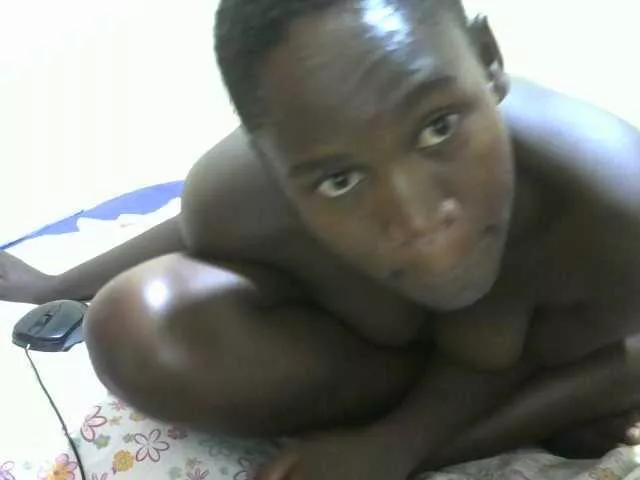Hotjuicy1 on BongaCams 