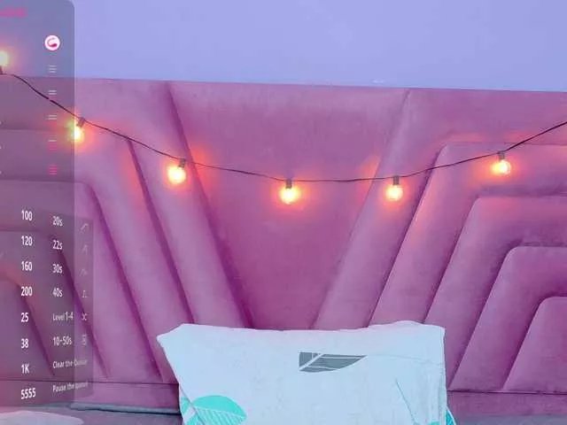 Offline innocenthazel on BongaCams