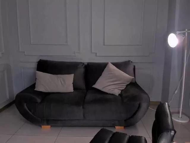 IsabellaKroft on BongaCams 