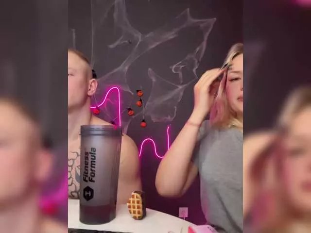 Freechat James-Eva0 on BongaCams