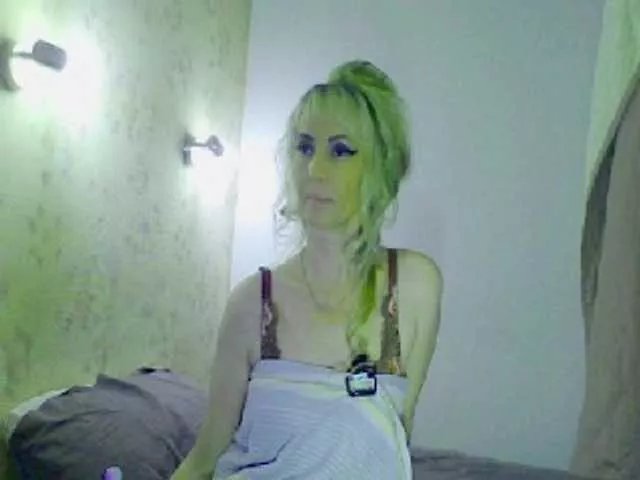Offline KatrinExcite on BongaCams