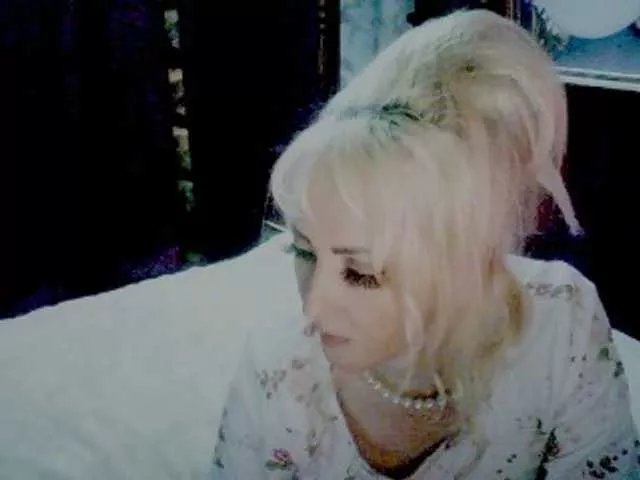 Offline KatrinExcite on BongaCams