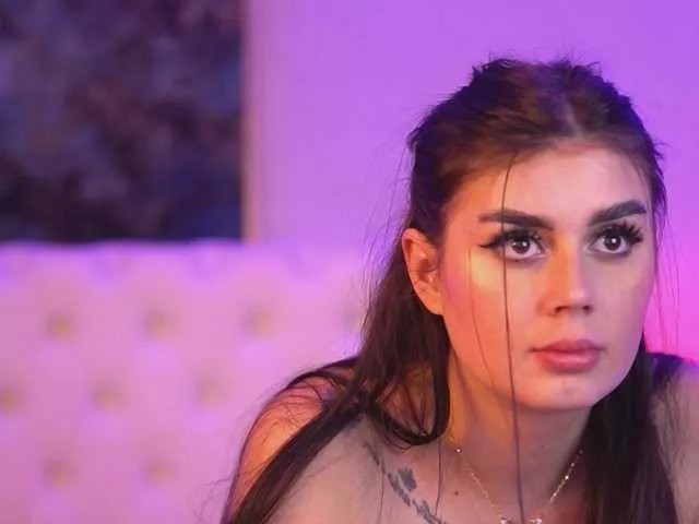 Freechat KendraMoon on BongaCams