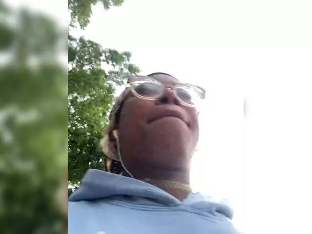 Offline Kiarichikito1 on BongaCams