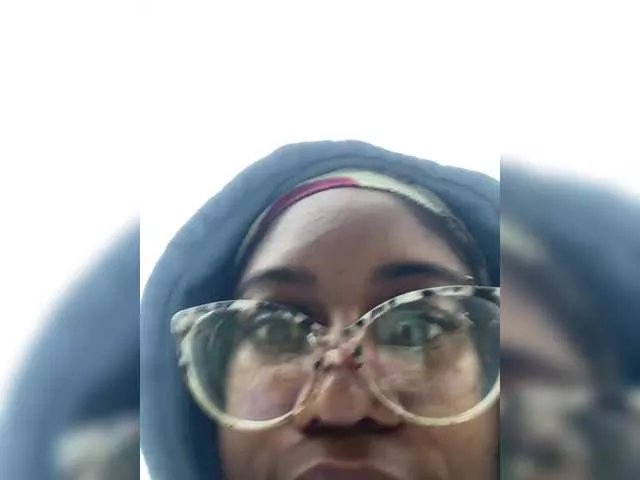 Offline Kiarichikito1 on BongaCams