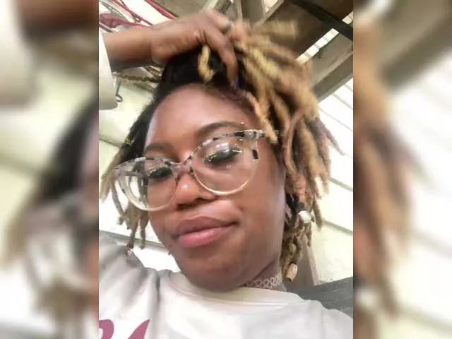 Offline Kiarichikito1 on BongaCams