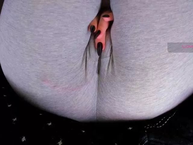 Offline Kira-Kell on BongaCams