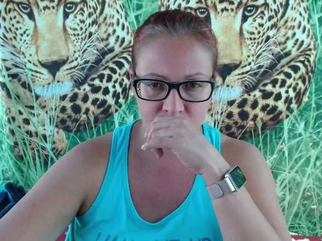 Offline LadyHellene on BongaCams