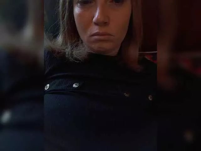 Offline Lena-33 on BongaCams