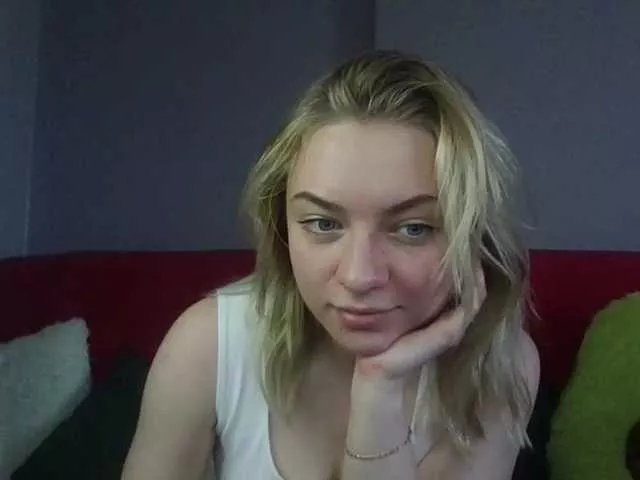 Offline LinkaMalinka on BongaCams